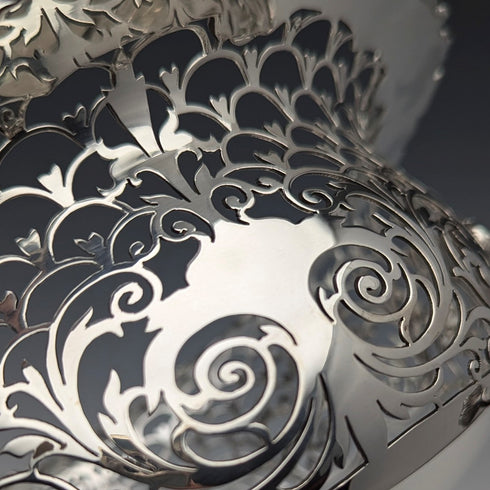 1906年 英国アンティーク 純銀製 脚付きセンターボウル 745g Daniel&John Wellby