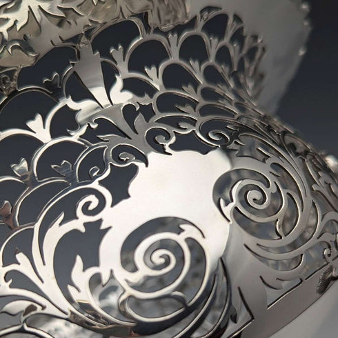 1906 British antique sterling silver footed centre bowl, 745g, Daniel & John Wellby