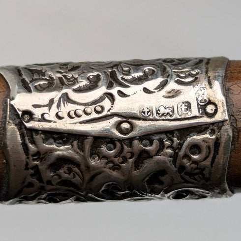 1918年 英国アンティーク 紳士用 浮彫純銀装飾 曲がりハンドル ステッキ 杖 91cm