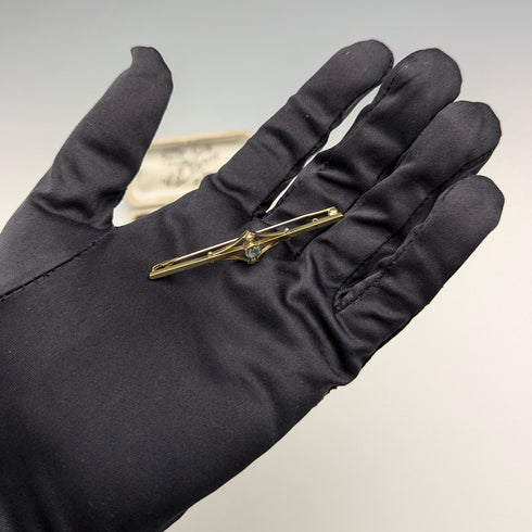 Antique 15ct gold brooch with blue stone and pearl in case