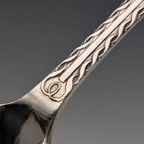 1916年 英国アンティーク シルバープレート製 サービングスプーンペア