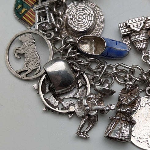 1970 年代英國復古純銀吊飾手鍊 68 克