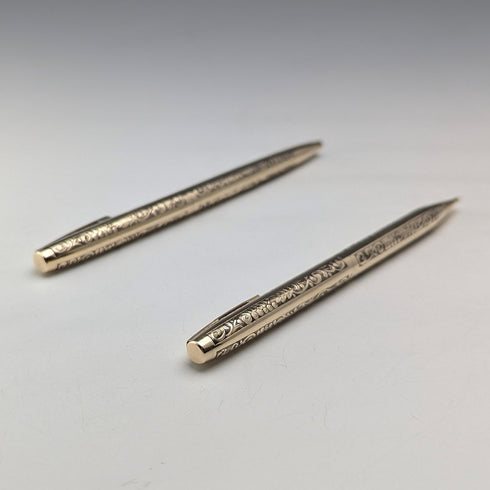 Vintage American Sheaffer 12K gold plated mechanical pencil and ballpoint pen set in case