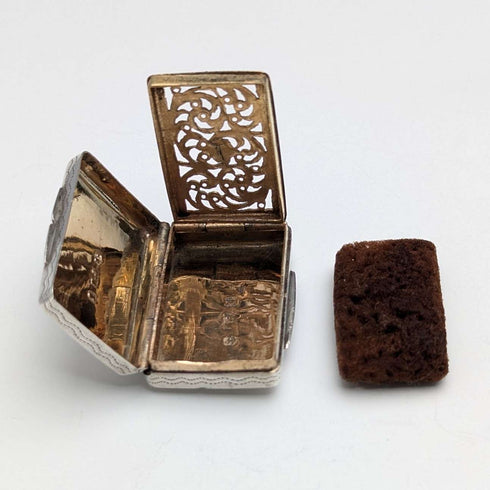 1834 British antique sterling silver vinaigrette with sponge by Edwin Jones