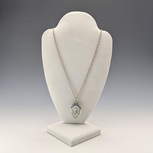 復古蜂鳥浮雕小盒子吊墜項鍊