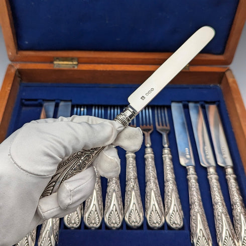Circa 1890 British antique pure silver cutlery set of 6 pairs, total weight 655g, John Aldwinckle & Thomas Slater, wooden box