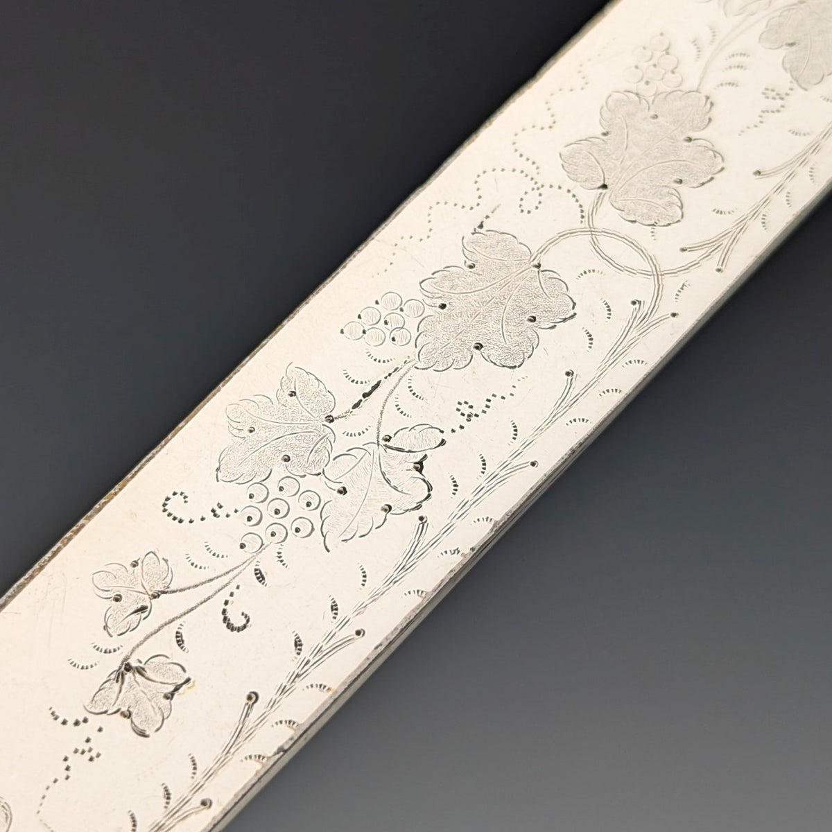 1890年頃 英国アンティーク 白蝶貝ハンドル デザートカトラリー5.5ペアセット 木箱入り 1890年頃 英国アンティーク 白蝶貝ハンドル デザートカトラリー