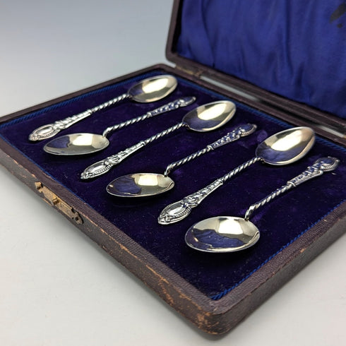 1908 British antique sterling silver tea spoon set of 6 in case by William Devenport