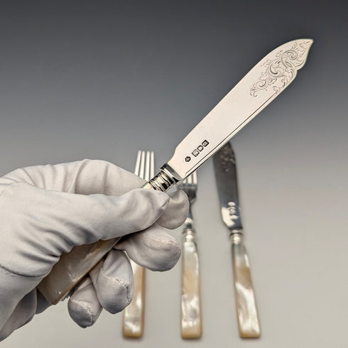 1904 British antique white mother-of-pearl handle, pure silver blade, dessert cutlery, 2 pairs, William Hutton