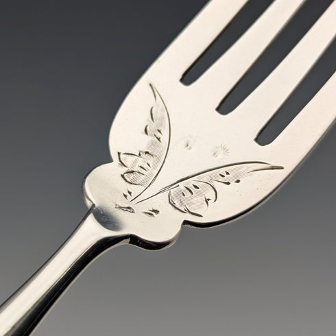 1899 British antique white mother-of-pearl handle, pure silver blade dessert cutlery, 4 pairs, John Sanderson