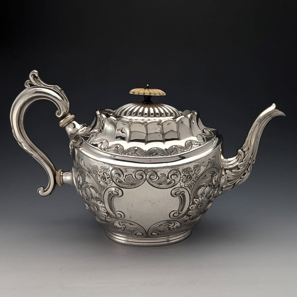 1885年頃 英国アンティーク シルバープレート製 ティーセット 3