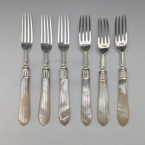 1906 British antique carved mother-of-pearl handles, pure silver blades, dessert cutlery, 6 pairs, William Hutton, wooden box