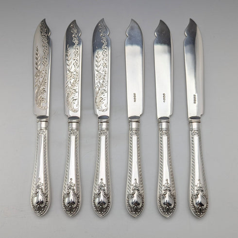 6 pairs of antique British silver plate cutlery from around 1910 in a wooden box