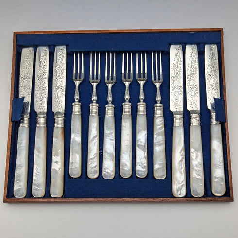 Circa 1903 British Antique White Mother of Pearl Handle Dessert Cutlery Pair of 6 Elkington with Tray