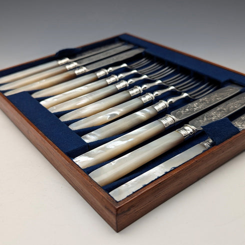 Circa 1903 British Antique White Mother of Pearl Handle Dessert Cutlery Pair of 6 Elkington with Tray