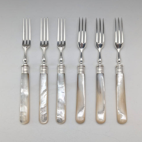 Circa 1903 British Antique White Mother of Pearl Handle Dessert Cutlery Pair of 6 Elkington with Tray