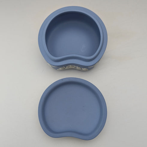 英國復古韋奇伍德碧玉豆形盒飾品淡藍色