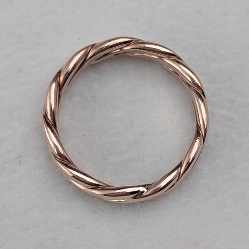 英国ヴィンテージ ジュエリー 9ctゴールドローズゴールド スパイラルリング 3g(8-9号)指輪