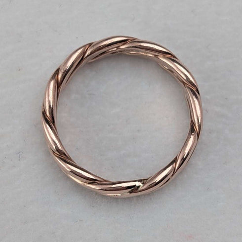 British Vintage Jewelry 9ct Gold Rose Gold Spiral Ring 3g (Size 8-9)