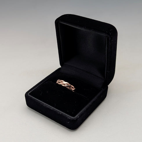 英国ヴィンテージ ジュエリー 9ctゴールドローズゴールド スパイラルリング 3g(8-9号)指輪