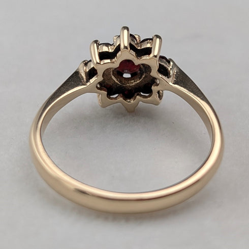 英国ヴィンテージ ジュエリー 9ctゴールド&ガーネットリング 2.3g(12号) 指輪