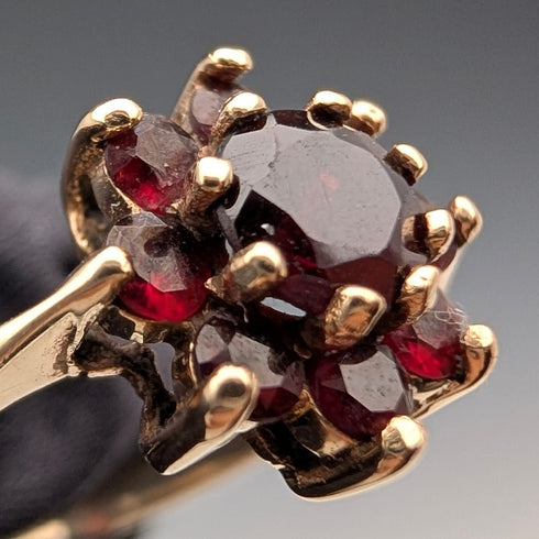 英国ヴィンテージ ジュエリー 9ctゴールド&ガーネットリング 2.3g(12号) 指輪