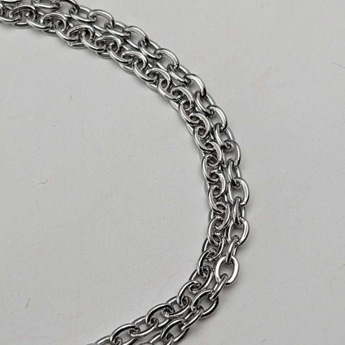 1978 British sterling silver ingot pendant, 16g, with necklace