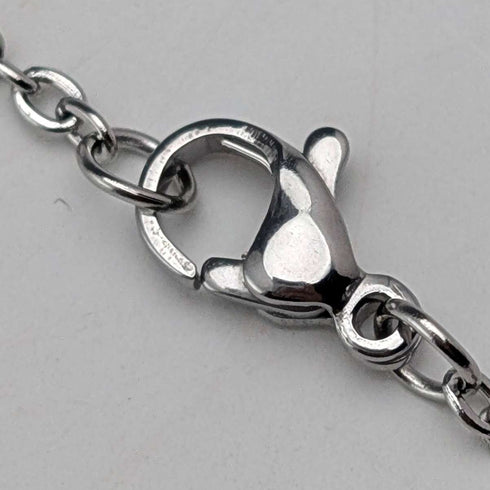 1978 British sterling silver ingot pendant, 16g, with necklace