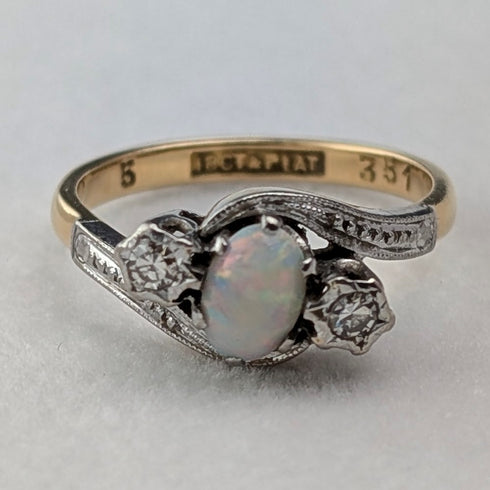アンティーク K18ゴールドリング オパール&ダイヤモンド(8号) 指輪