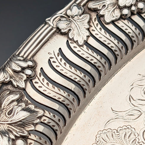 Vintage British silver plated round leg Salva, diameter 36cm