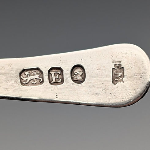 1800 British antique Georgian sterling silver tea caddy spoon