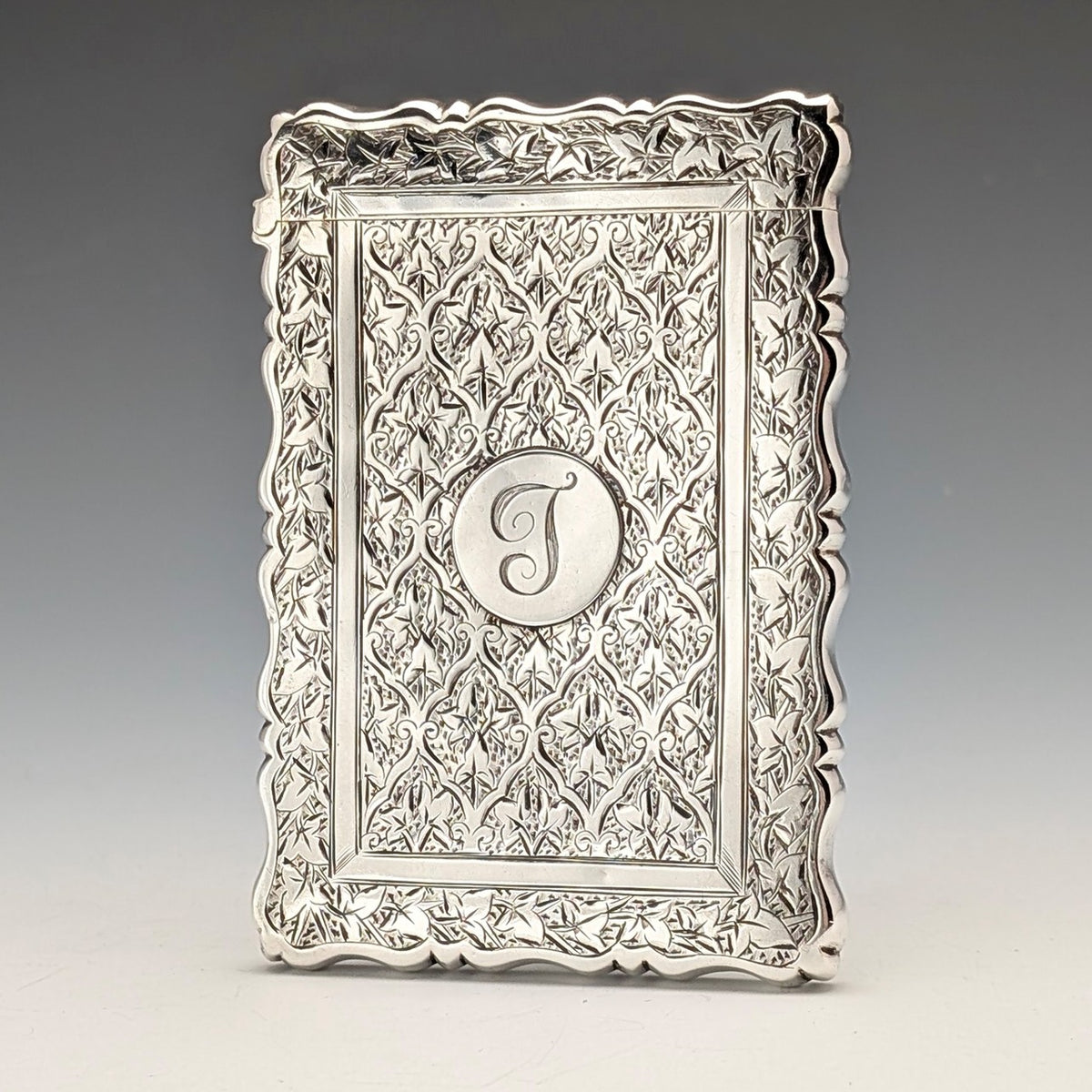 1884年 英国アンティーク 純銀（925シルバー）フローラル彫刻