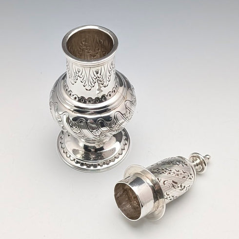 1910 British antique sterling silver sugar shaker 151g Robert Stewart