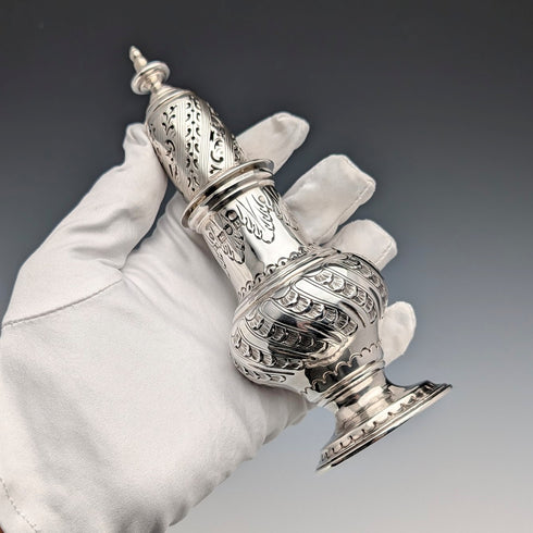 1910 British antique sterling silver sugar shaker 151g Robert Stewart