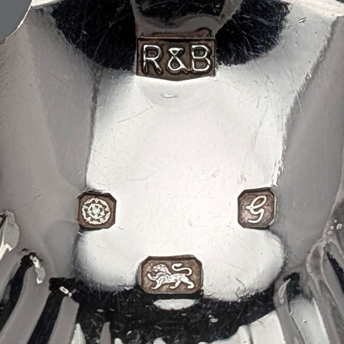 1981 British vintage sterling silver tea caddy spoon Roberts & Belk