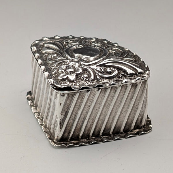 1893 British antique sterling silver fan-shaped box, 14g, Joseph Whitten