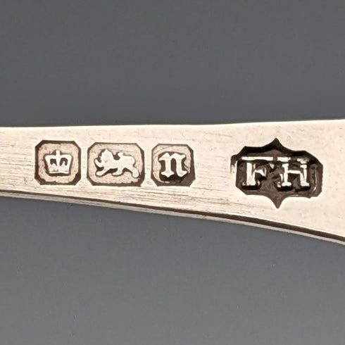 1905年 英国アンティーク 白蝶貝ハンドル 純銀ボタンフック Francis Howard