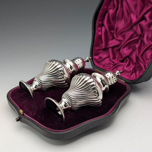 1892 British antique sterling silver sugar shaker pair, 145g total, Possibly Sibray Hall & Co, case included