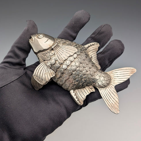 ヴィンテージ シルバープレート製 魚 フィギュリン