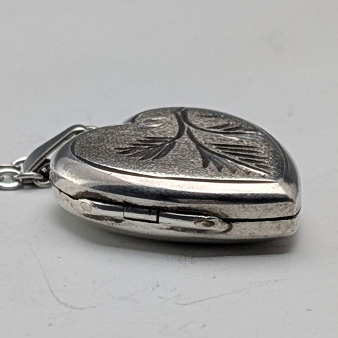 復古純銀心型小盒吊飾搭配項鍊