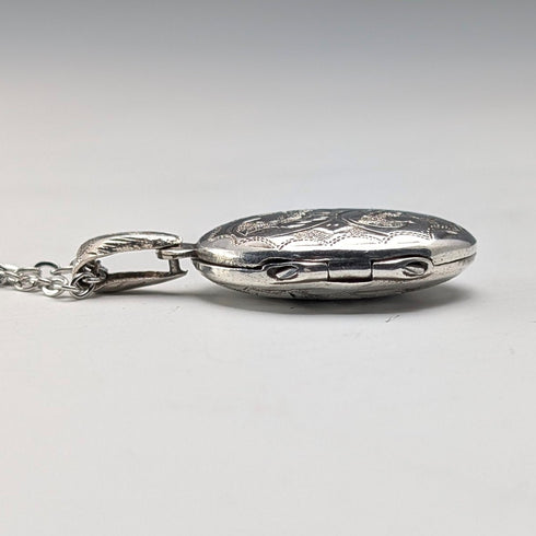 復古純銀橢圓形盒式吊墜 4.3 克帶項鍊