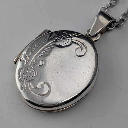 復古純銀橢圓形盒式吊墜 3.9 克帶項鍊