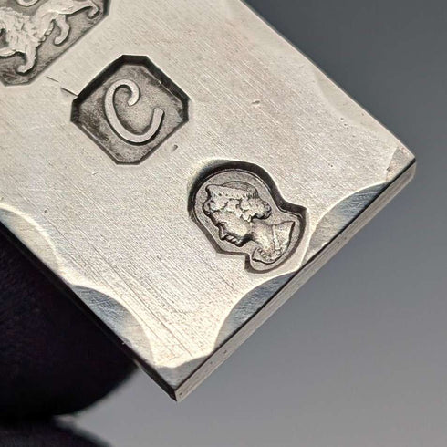 1977 British sterling silver jubilee ingot pendant and sterling silver chain, total weight 21g, Excalibur Jewellery①