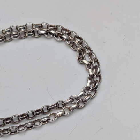 1977 British sterling silver jubilee ingot pendant and sterling silver chain, total weight 21g, Excalibur Jewellery①