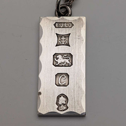 1977 British sterling silver jubilee ingot pendant and sterling silver chain, total weight 21g, Excalibur Jewellery②