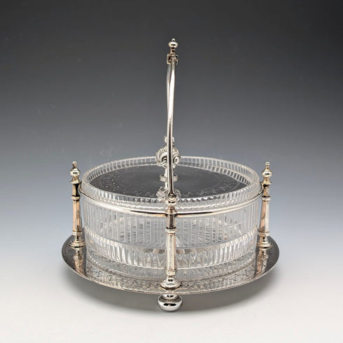 英國古董銀盤和雕花玻璃內黃油盤