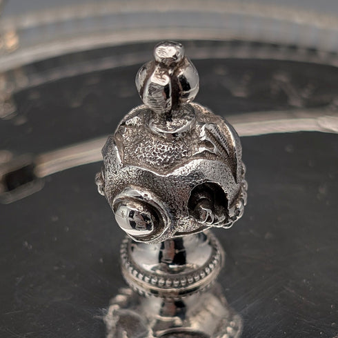 英國古董銀盤和雕花玻璃內黃油盤