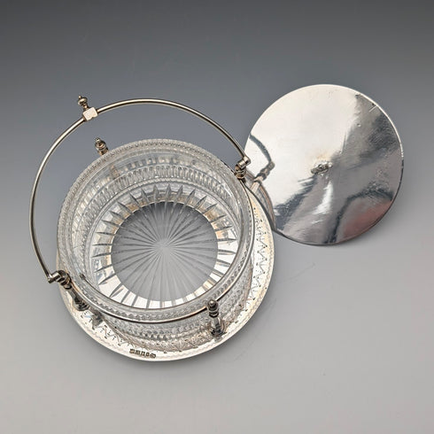 英國古董銀盤和雕花玻璃內黃油盤