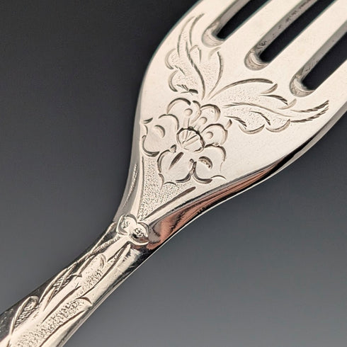 1865 British antique sterling silver blade and white mother of pearl handle dessert cutlery 6 pairs in wooden box Martin & Hall