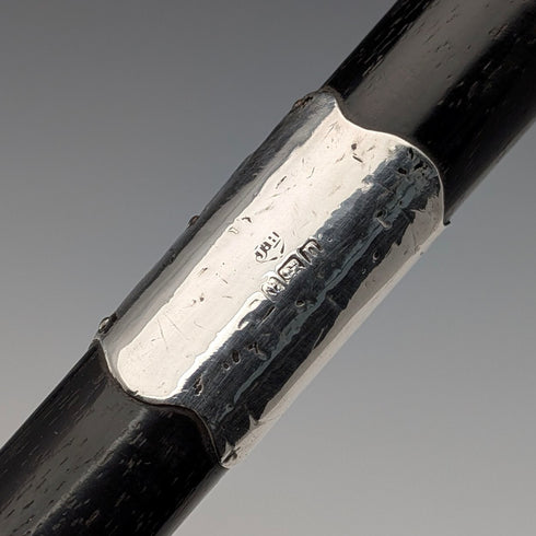 1912 年英國古董黑軸、彎柄、純銀裝飾手杖,90 厘米,J Howell & Co.